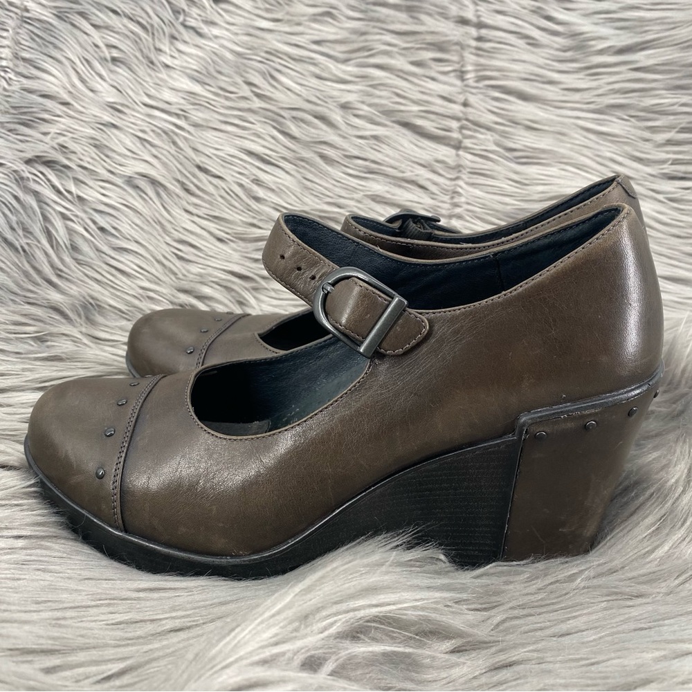 Dansko Fanny Wedge Pump Brown Leather Studded Mary Jane Shoes 40 EU 9.5 10